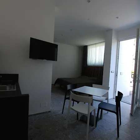 Hotel Torre Santamaria 4*